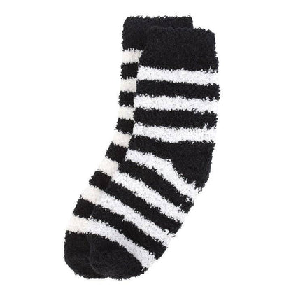Chaussettes rayées dans un coffret cadeau en forme de cercueil
